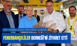 Aziz Yıldırım, Salihli öncesinde Alaşehir Fenerbahçeliler Derneği'ni ziyaret etti