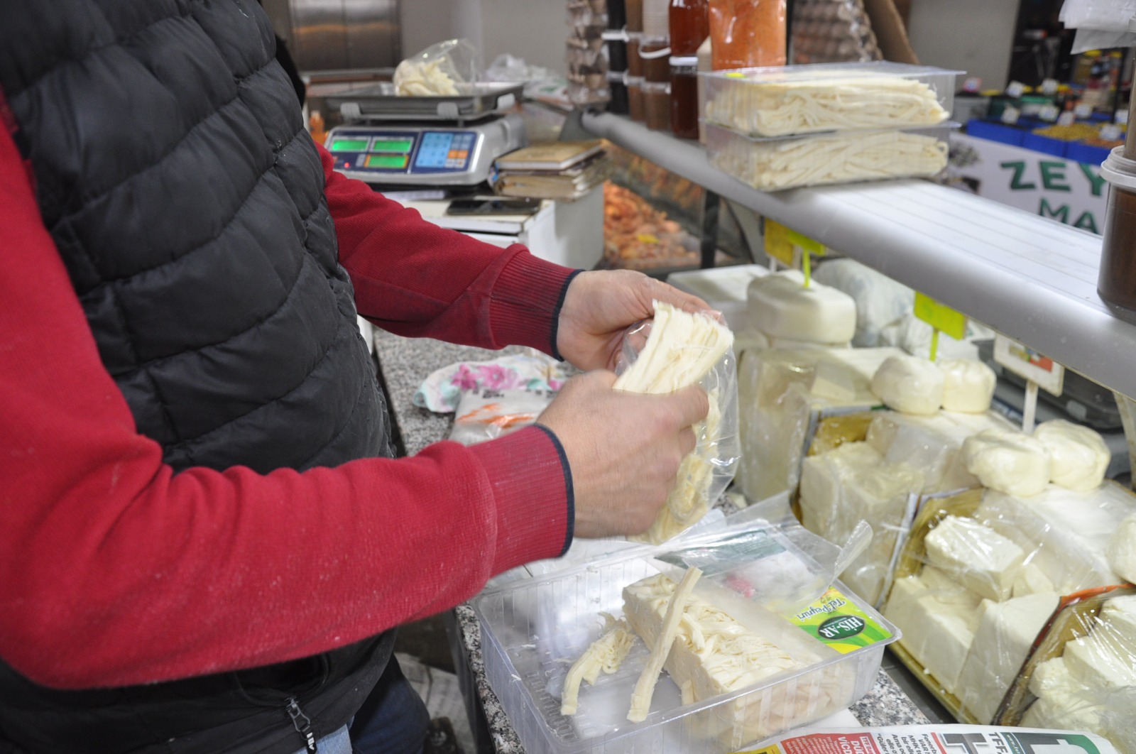 Peynir Zeytin Fiyatlari 27 Mart Carsamba Pazari11 11
